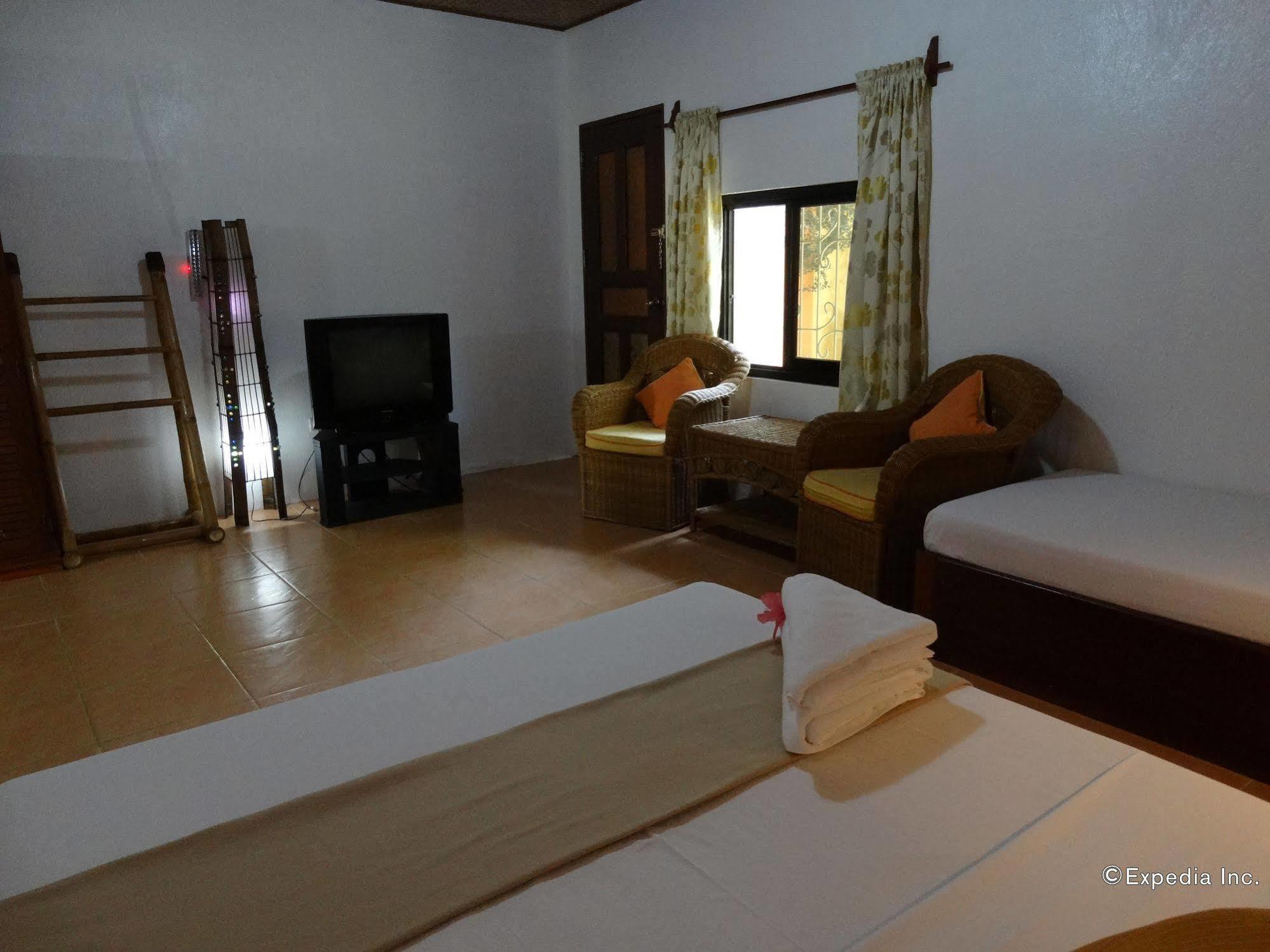Hibiscus Garden Inn Puerto Princesa Eksteriør billede